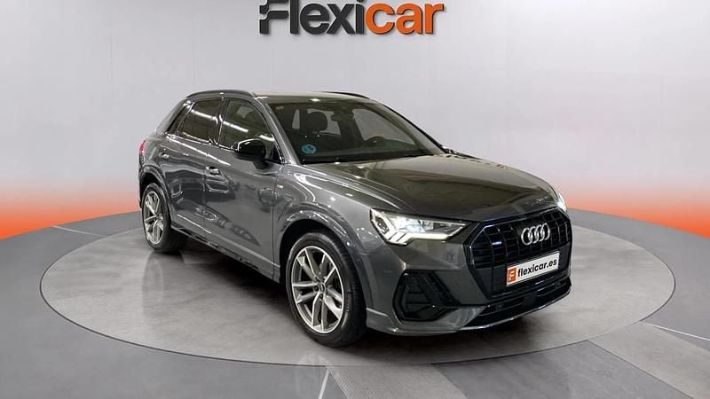 Usado Audi Q3 S-Line 150 HP (110 kW) 2021 Cinzento SUV
