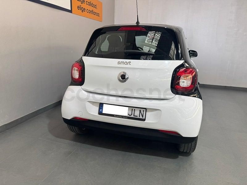 Usado Smart ForFour Passion 71 CV (52 kW) 2016 Blanco Utilitario