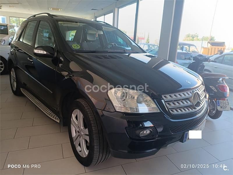 Negro Usado 2007 Mercedes ML320 SUV | 12.999 € (Caro) - Imagen 1/4