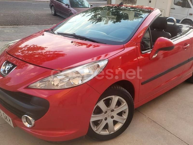 Rojo Usado 2009 Peugeot 207 CC Descapotable | 4999 € (Precio justo) - Imagen 1/4