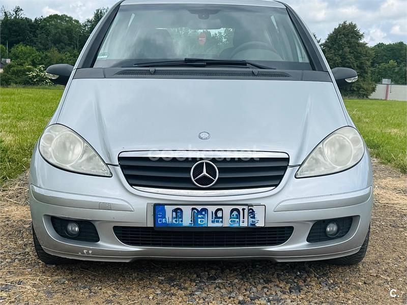 Usado Mercedes A180 Avantgarde 109 CV (80 kW) 2007 Gris / plata Monovolumen