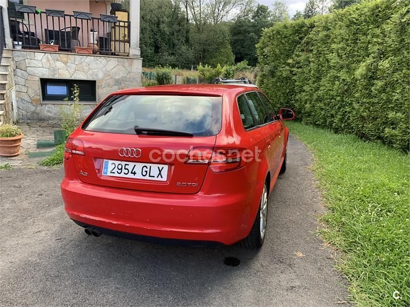 Usado Audi A3 Ambition 140 CV (102 kW) 2009 Rojo Berlina