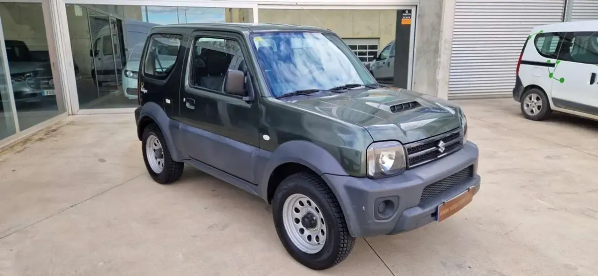 Usado Suzuki Jimny 84 CV (61 kW) 2016 Verde SUV
