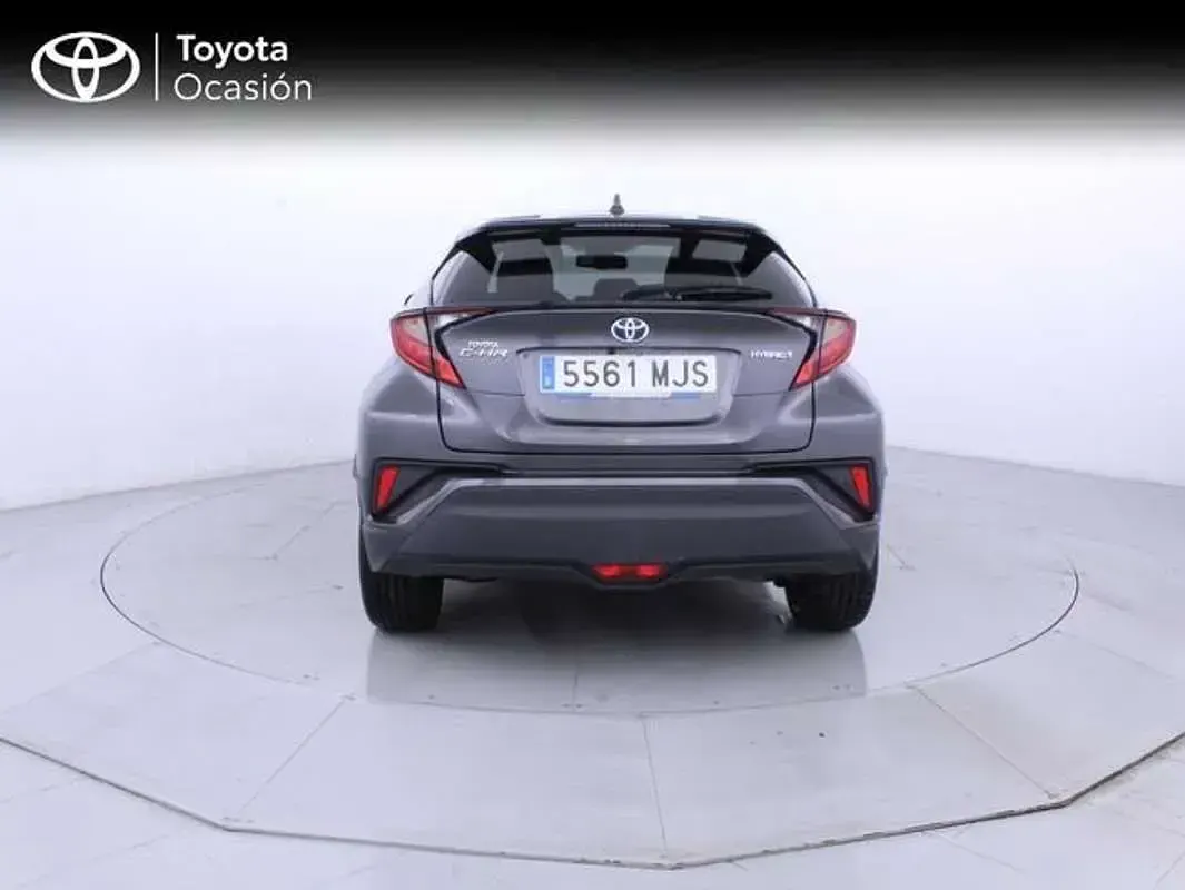 Usado Toyota C-HR Advance 122 CV (89 kW) 2023 Gris SUV