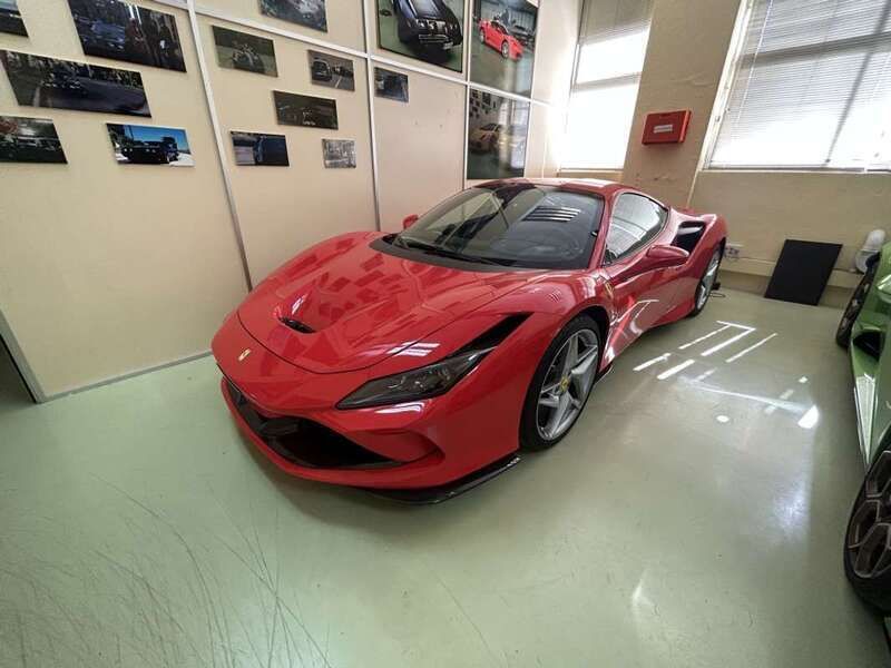 Rojo Usado 2022 Ferrari F8 Coupe | 385.000 € - Imagen 1/4