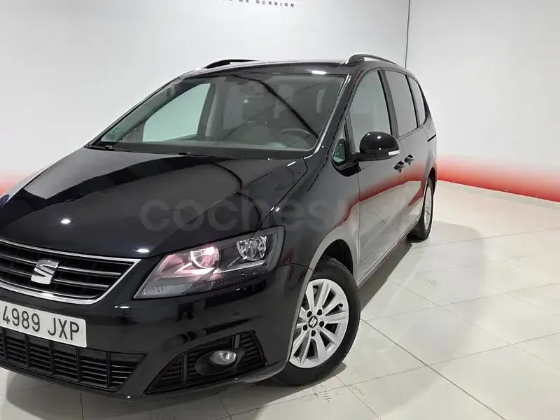Usado Seat Alhambra Reference 150 CV (110 kW) 2017 Negro Monovolumen