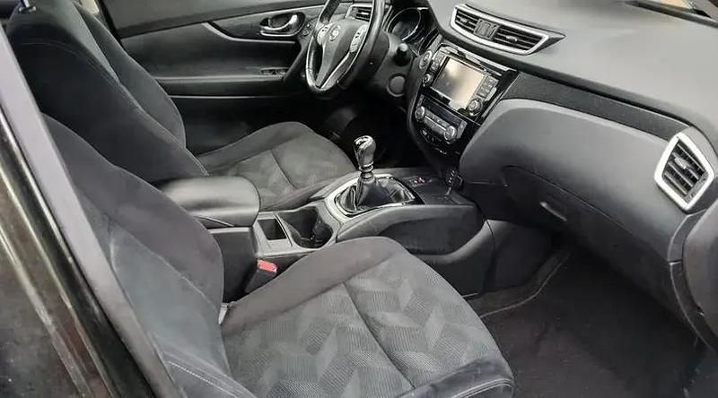 Usado Nissan X-Trail N-Connecta 130 CV (95 kW) 2016 Verde titanium (metalizado) SUV