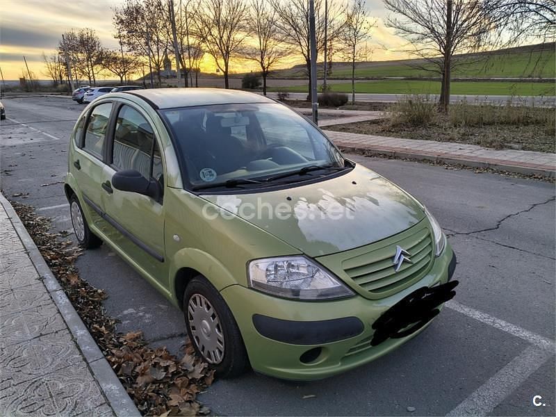 Verde Usado 2004 Citroën C3 Berlina | 1200 € (Buen precio) - Imagen 1/4