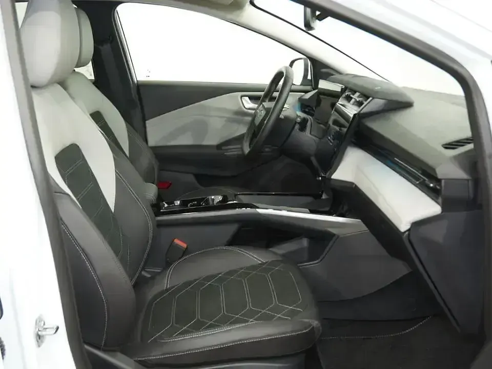 Usado Ford Puma Gen-E Premium 123 kW (168 CV) 2025 Blanco SUV