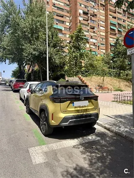 Usado Toyota Yaris Cross Edition 116 CV (85 kW) 2021 Amarillo SUV