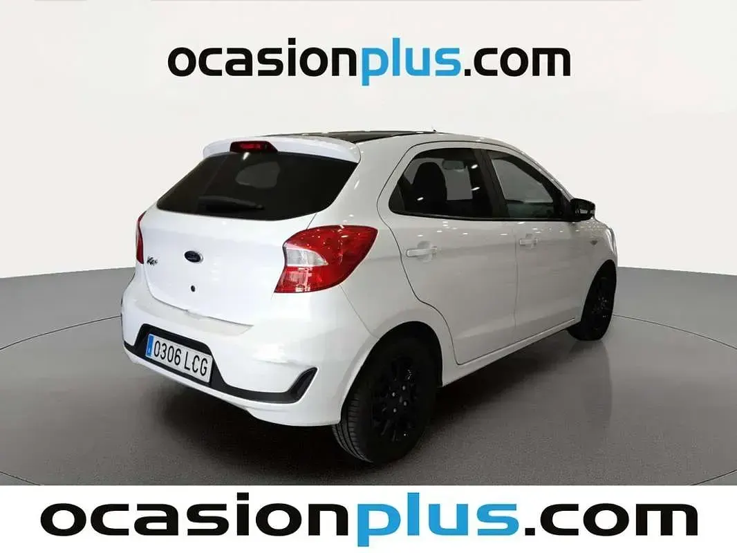 Usado Ford Ka Plus 86 CV (63 kW) 2019 Blanco Utilitario
