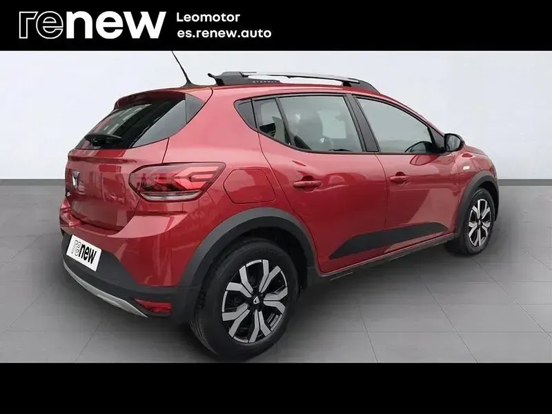 Usado Dacia Sandero Stepway 90 CV (66 kW) 2021 Rojo Berlina