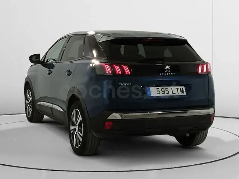 Usado Peugeot 3008 Allure 130 CV (95 kW) 2021 Azul SUV