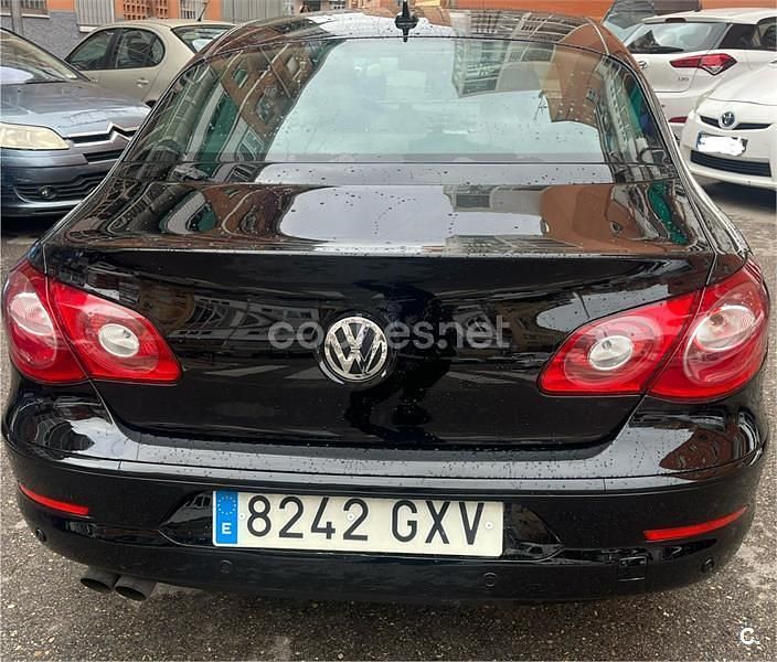 Usado VW Passat Highline 170 CV (125 kW) 2010 Negro Berlina
