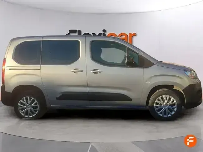 Usado Fiat Doblò 130 CV (95 kW) 2023 Gris Monovolumen