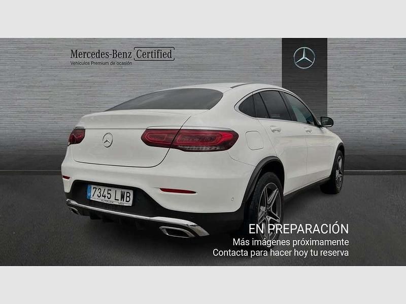 Usado Mercedes GLC220 194 CV (142 kW) 2022 Blanco Coupe