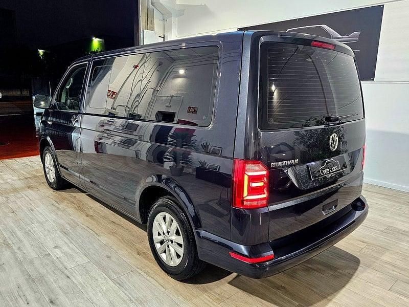 Usado VW Multivan 150 CV (110 kW) 2018 Azul Monovolumen