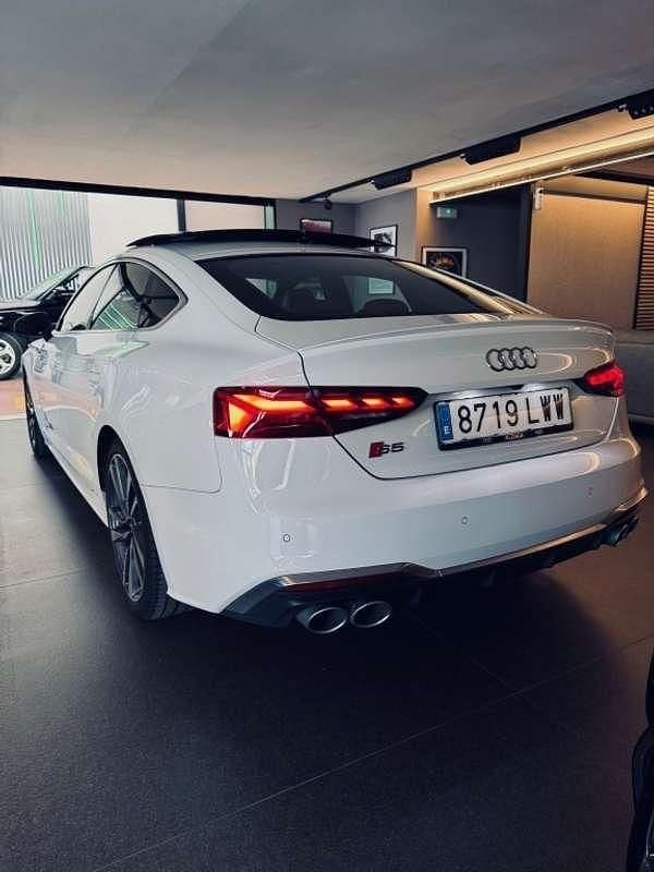 Usado Audi S5 Ambiente 341 CV (250 kW) 2022 Blanco Coupe