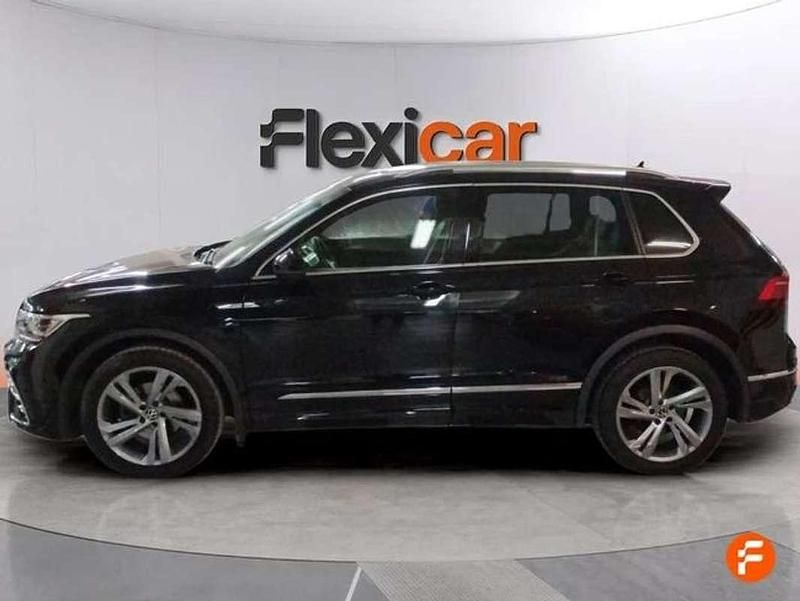 Usado VW Tiguan R-line 150 CV (110 kW) 2022 Negro SUV