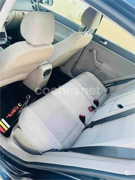 Gris / plata Usado 2013 VW Golf Plus Advance Monovolumen | 8999 € - Imagen 1/1