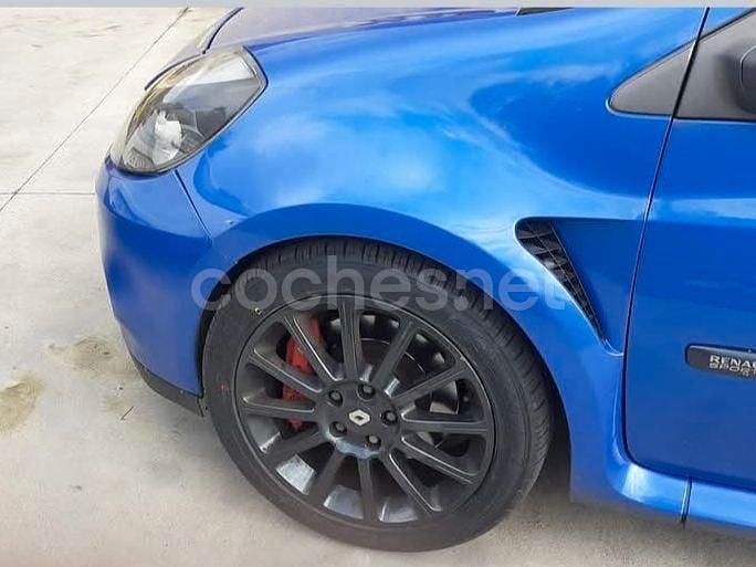 Usado Renault Clio II 200 CV (147 kW) 2007 Azul Berlina