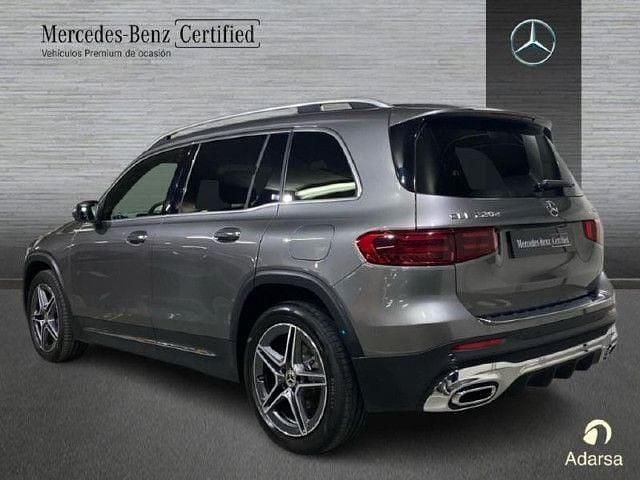 Usado Mercedes GLB220 AMG line 190 CV (139 kW) 2024 Gris SUV