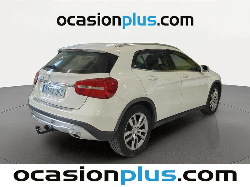 Usado Mercedes GLA200 Urban 136 CV (100 kW) 2016 Blanco SUV