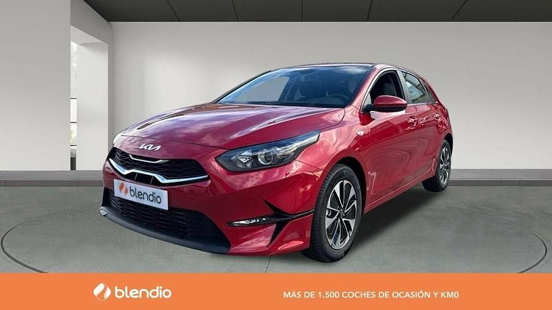 Rojo Usado 2024 Kia Ceed Utilitario | 21.778 € (Caro) - Imagen 1/4