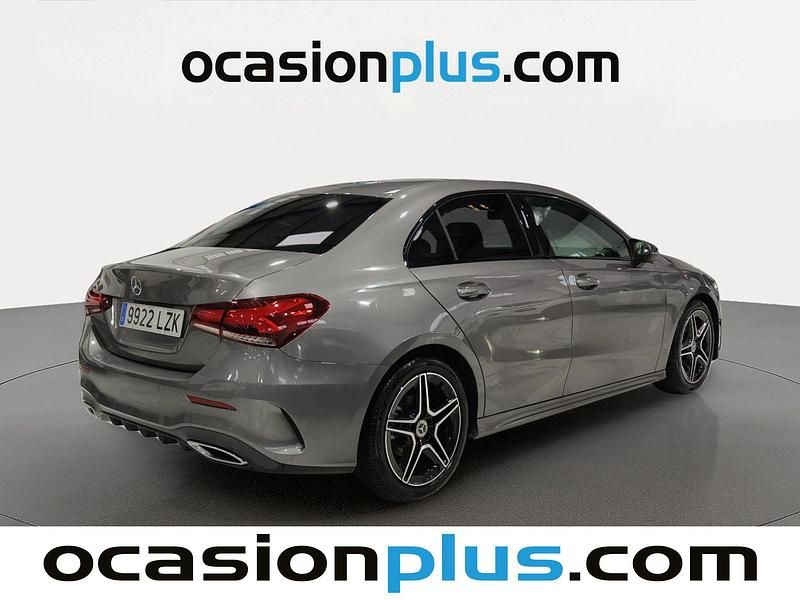 Usado Mercedes A180 136 CV (100 kW) 2022 Gris Berlina