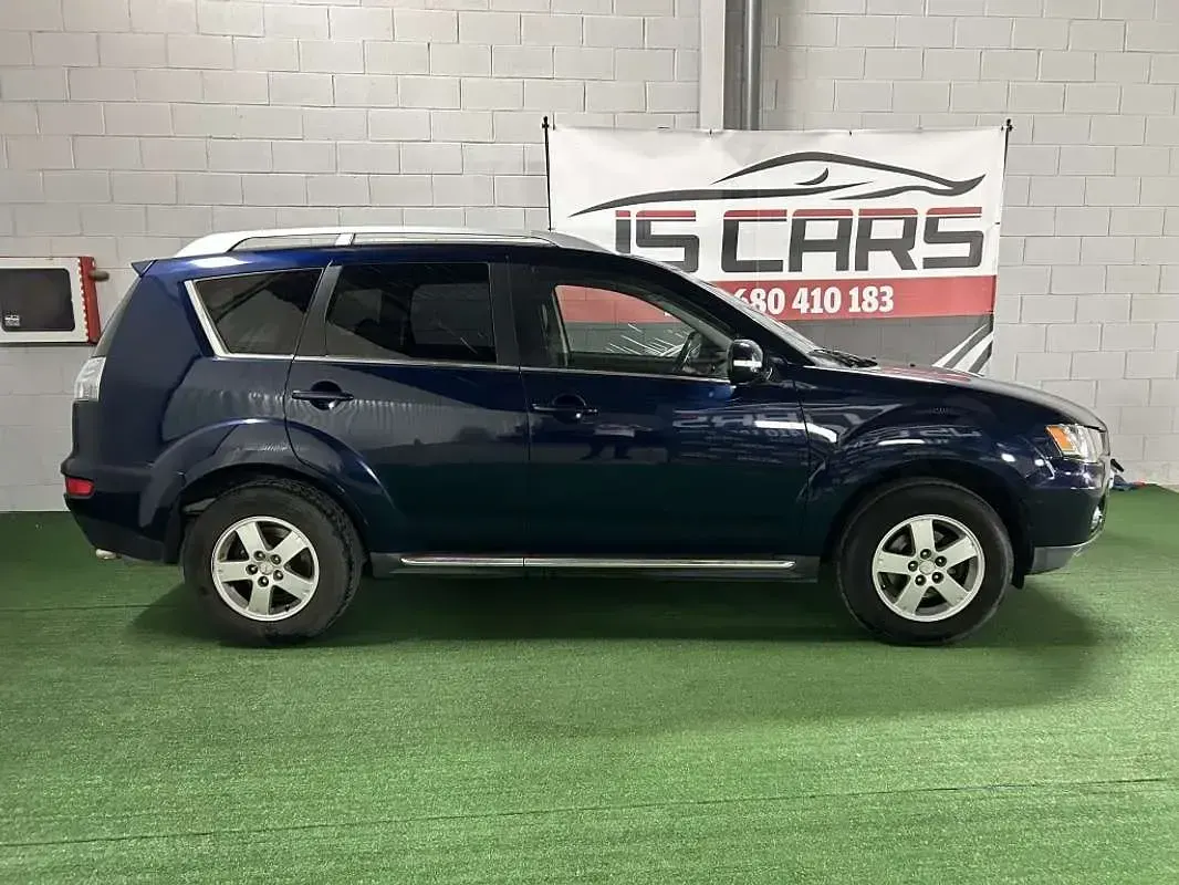 Usado Mitsubishi Outlander 140 CV (102 kW) 2010 Azul SUV