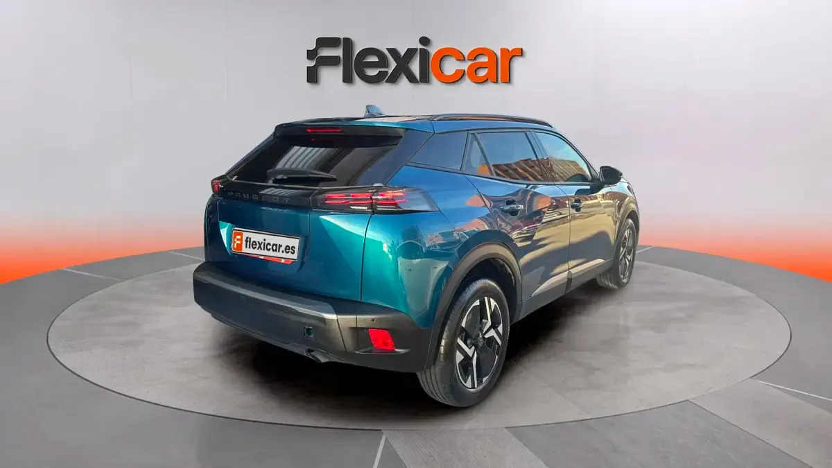 Usado Peugeot 2008 Allure 101 CV (74 kW) 2025 Azul SUV