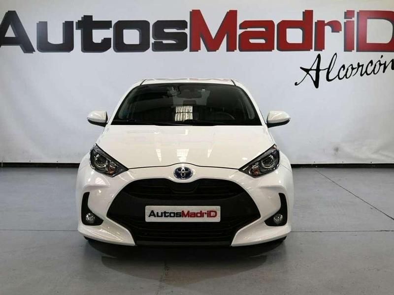 Usado Toyota Yaris Active 117 CV (86 kW) 2021 Blanco Berlina
