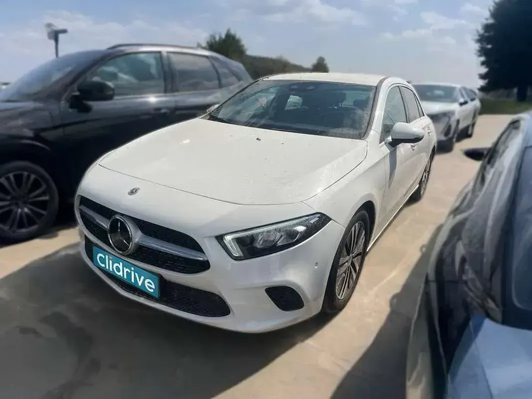 Usado Mercedes CLA200 150 CV (110 kW) 2022 Blanco Berlina