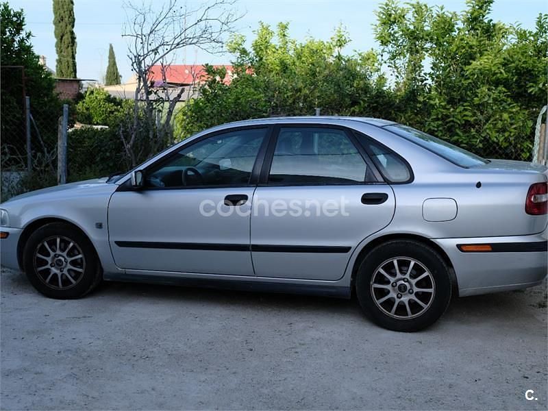 Usado Volvo S40 115 CV (84 kW) 2003 Gris / plata Berlina