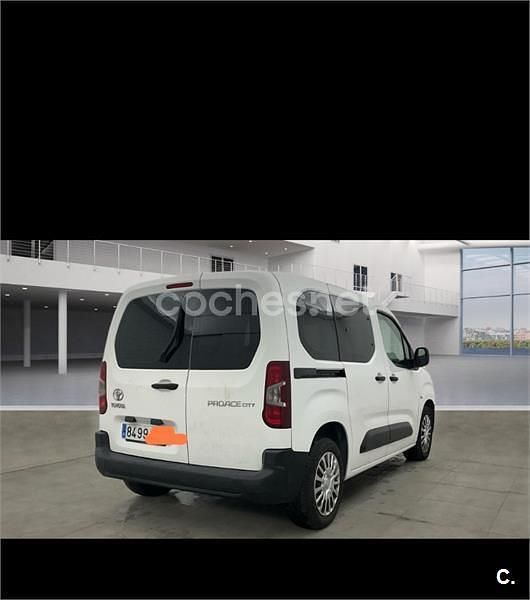 Usado Toyota Proace City City 102 CV (75 kW) 2020 Blanco Monovolumen