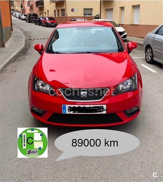 Usado Seat Ibiza I-Tech 70 CV (51 kW) 2013 Rojo Berlina