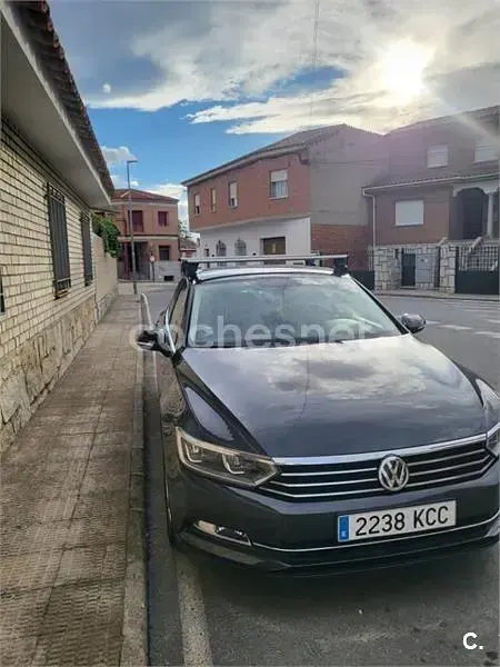 Usado VW Passat Advance 150 CV (110 kW) 2017 Negro Berlina