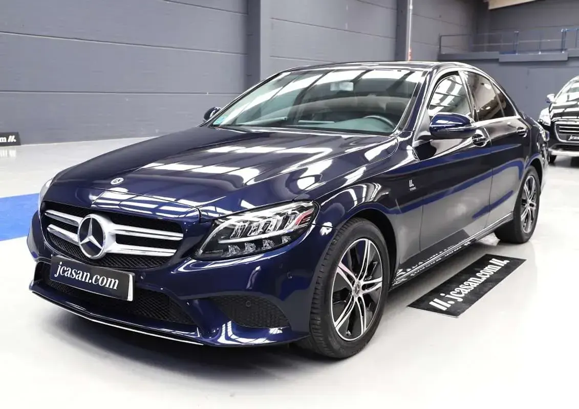 Usado Mercedes C200 160 CV (117 kW) 2020 Azul Berlina