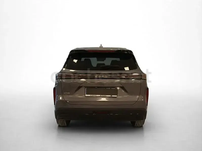 Usado Ebro s700 Luxury 147 CV (108 kW) 2025 Gris / plata SUV