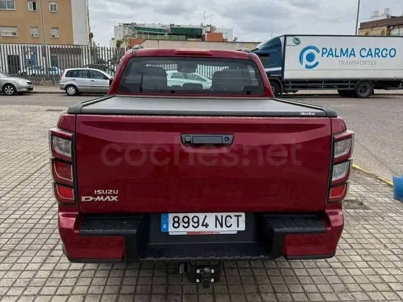 Usado Isuzu D-Max 163 CV (119 kW) 2025 Granate Pickup/Camioneta