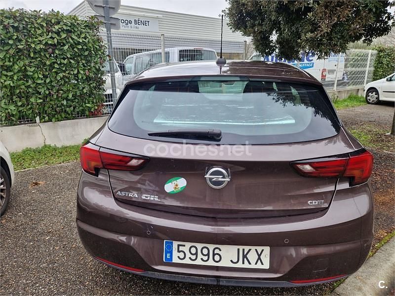 Marrón Usado 2016 Opel Astra Elegance Berlina | 5000 € (Super precio) - Imagen 1/4