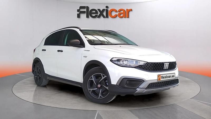 Usado Fiat Tipo 95 CV (69 kW) 2022 Blanco Berlina