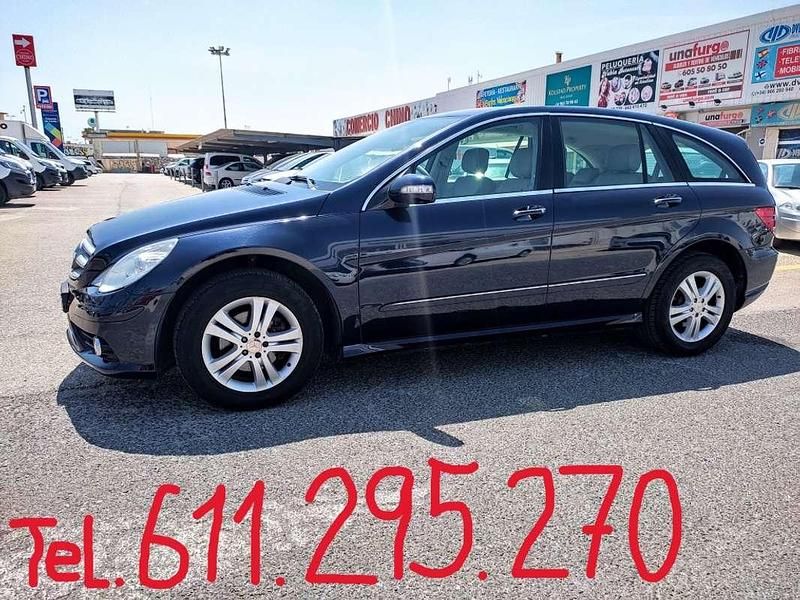 Usado Mercedes R280 231 CV (169 kW) 2008 Azul Monovolumen
