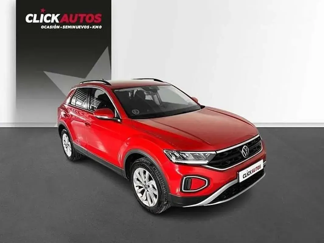 Usado VW T-Roc Life 110 CV (80 kW) 2022 Rojo SUV