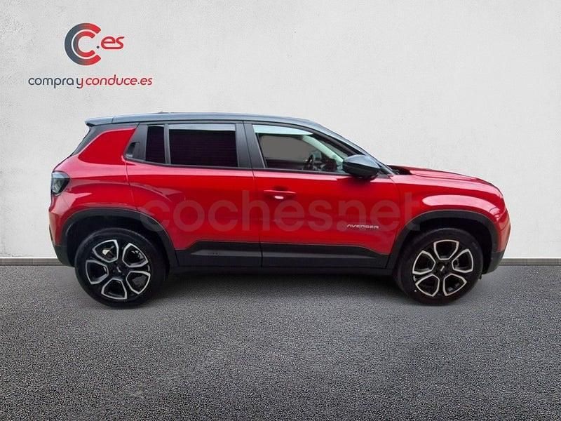 Nuevo Jeep Avenger Summit 110 CV (80 kW) 2025 Rojo SUV