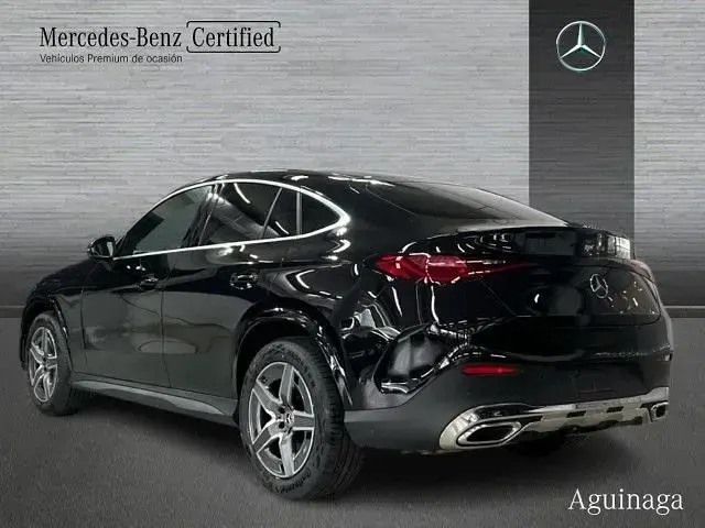 Usado Mercedes GLC300 269 CV (197 kW) 2025 Negro obsidiana SUV