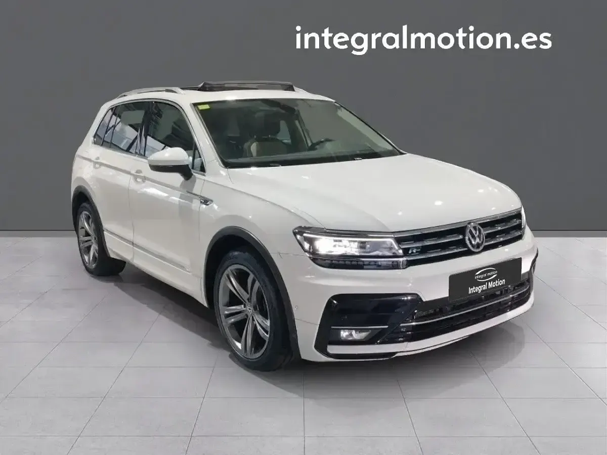 Usado VW Tiguan Sportline 150 CV (110 kW) 2020 Blanco SUV
