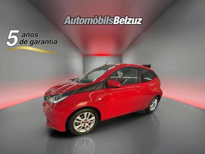 Rojo Usado 2017 Toyota Aygo Business Edition Utilitario | 11.990 € (Precio justo) - Imagen 1/4