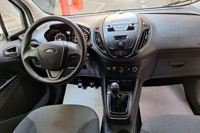 Usado Ford Transit 100 CV (73 kW) 2019 Utilitario