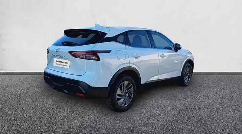 Usado Nissan Qashqai Acenta 140 CV (102 kW) 2023 Lunar white (perlada) SUV